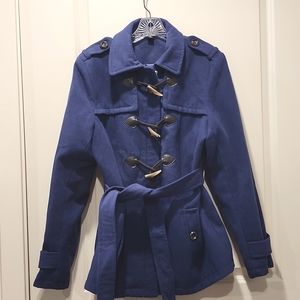 Pea Coat with zipper snaps and tieheavy material fully lined